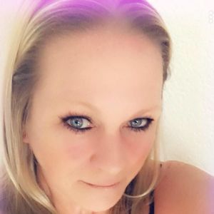 Meet your Posher, Eva